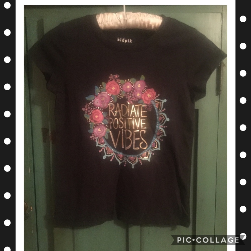 Black Kidpik t-shirt junior size 12 with cool logo